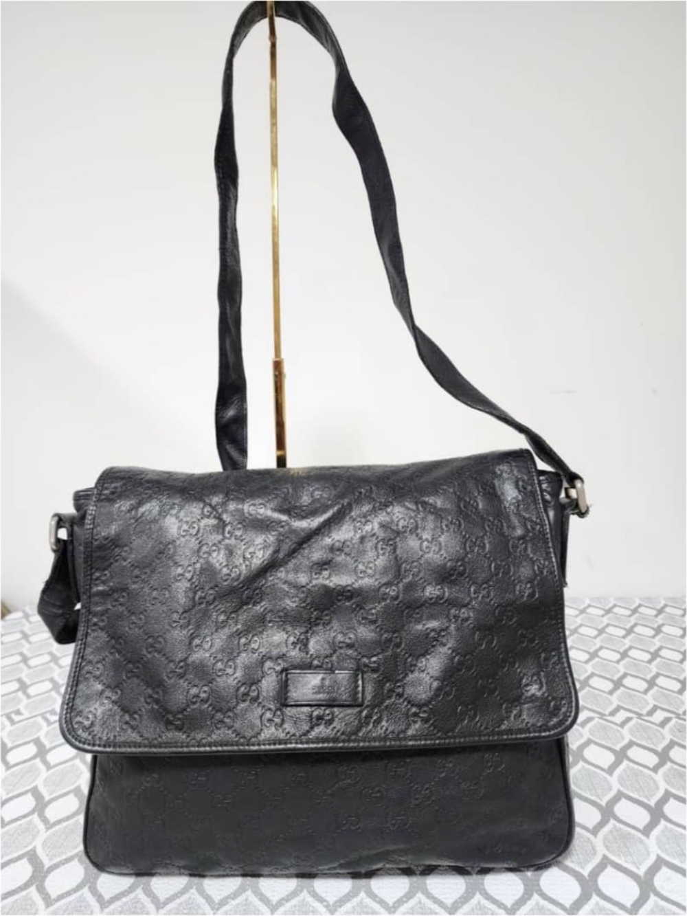 Authentic GUCCI Guccissima Medium Flap Messenger Bag Black